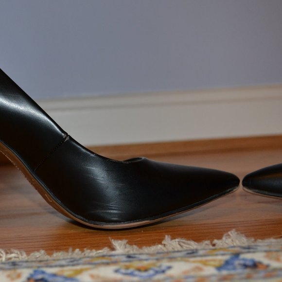 Black Heels - Picture 2 of 8